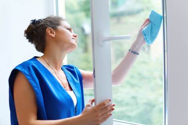 nettoyer-vitre-pvc