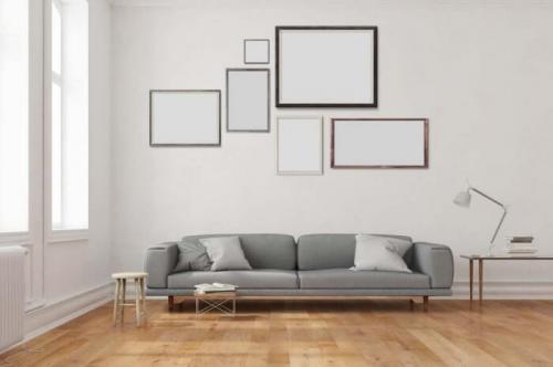 Comment accrocher un tableau au mur avec des barres de fixation.