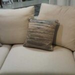 comment-nettoyer-un-canape-en-tissu